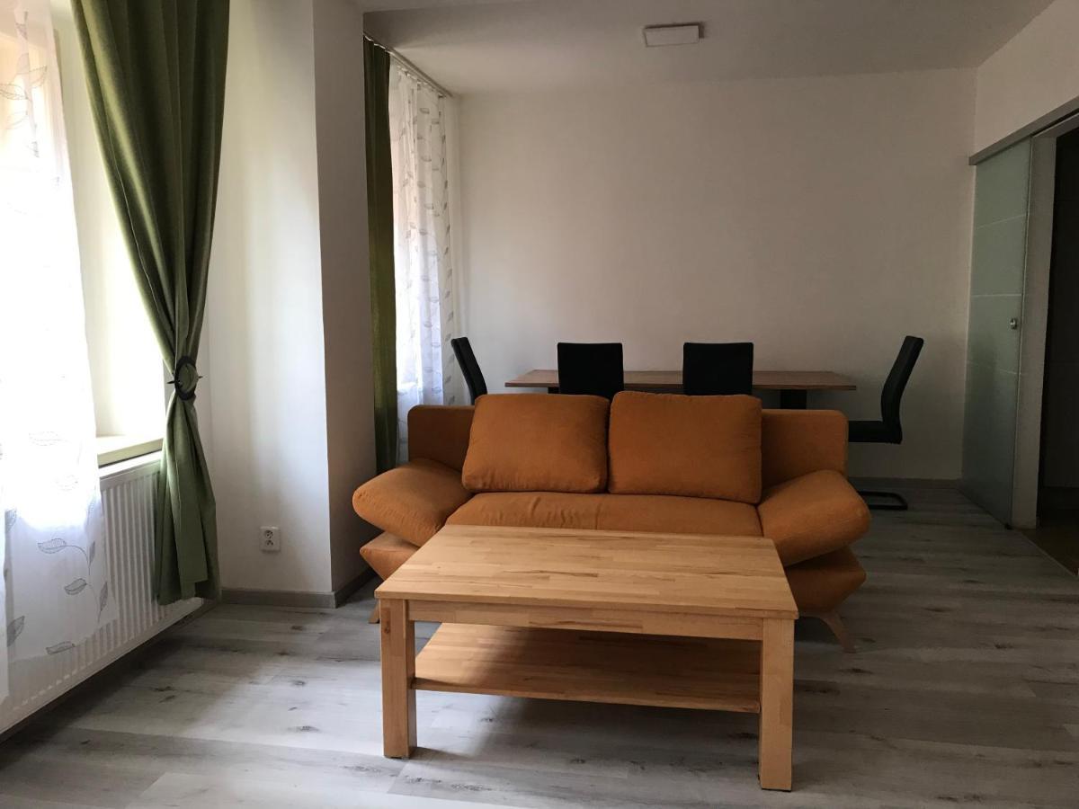 Apartment An Der Burg Cheb Esterno foto